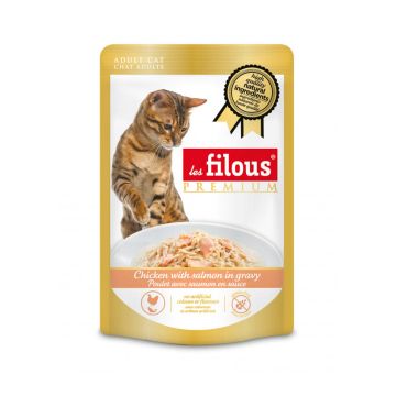 Les Filous Chicken With Salmon in Gravy Cat Food Pouch - 80 g